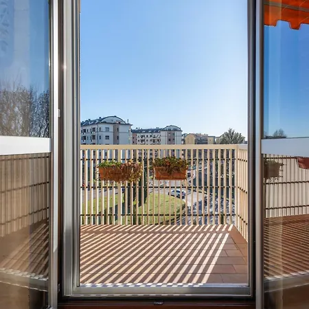 Rainbow House. Fiera Milano Апартаменты